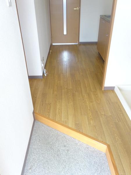 NEU HAUS 玄関