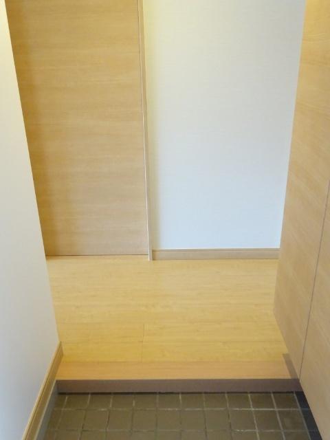 大谷ヒルズＡ・Ｂ・Ｃ棟 玄関