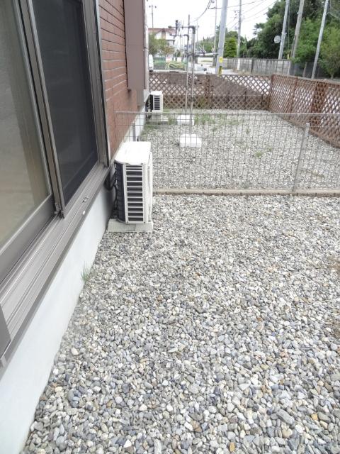 プレタメゾン伍号館 庭