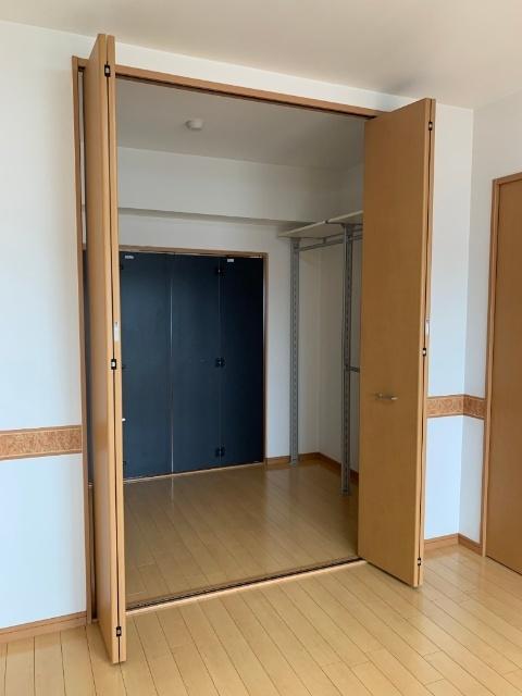 マジェスティ 収納