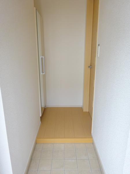 ハイシード平和 玄関