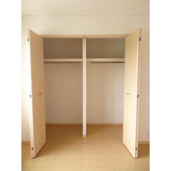 パインテール ヴィレッジ A棟 収納