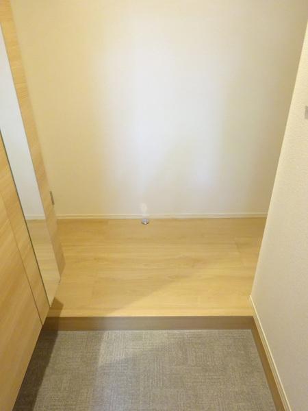 Ｄ-room渋見町 玄関