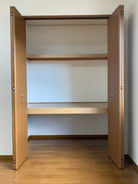 サニーホームズYAKENO 収納