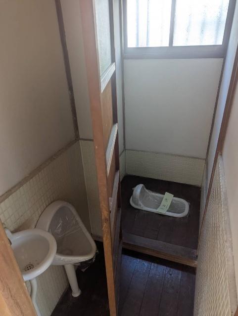 平治町貸家 トイレ