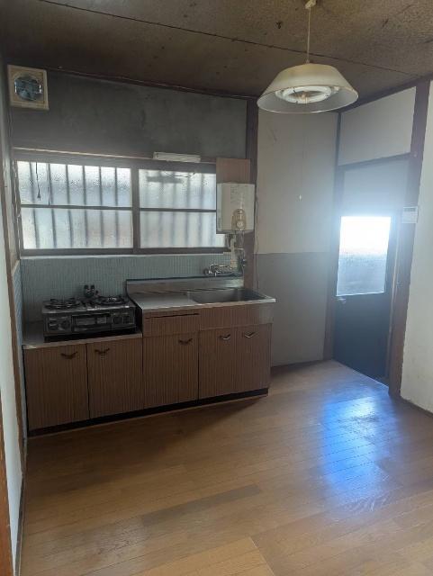 平治町貸家 リビング
