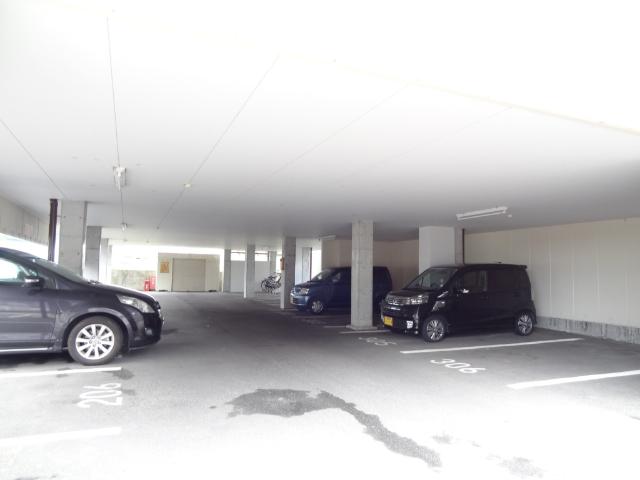 コーポ三喜Ｃ 駐車場