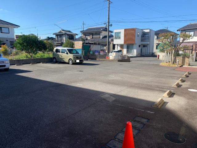 ガレッタG 駐車場