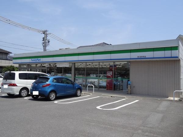 ファミリーマート津久居中町店：286m