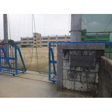 津市立修成小学校：874m