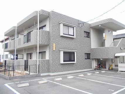 総社駅より徒歩9分 築23年7ヶ月 2階建の賃貸物件