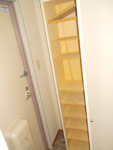 ビューハイツ吉備路（107） 玄関