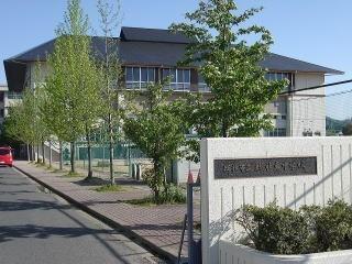 総社市立総社東中学校：832m