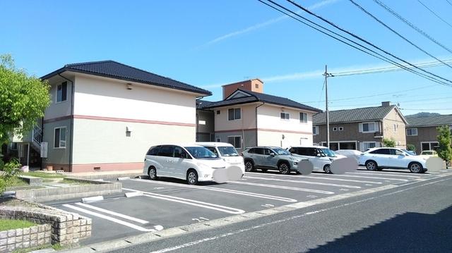 楠小路　B棟（B201） 駐車場
