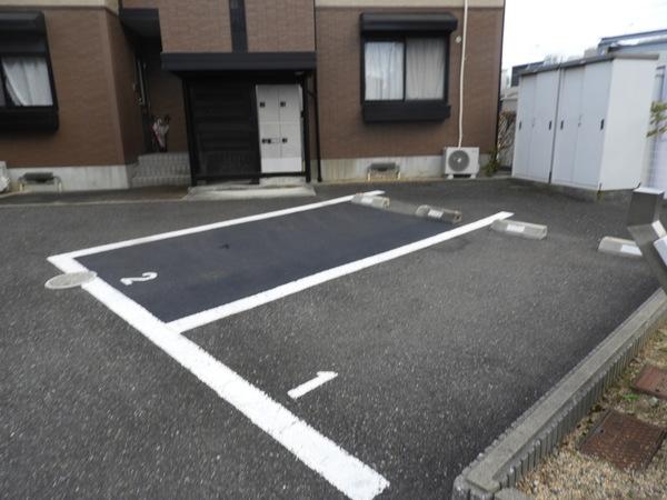 プリシェール西明石 駐車場