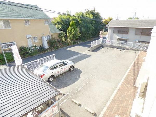 エンジェルミタニ 駐車場