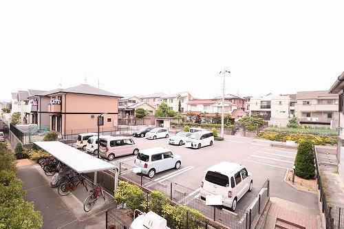 プラムガーデン 駐車場