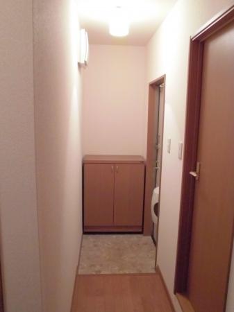 ラフィーネ二ツ屋 玄関