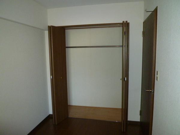 プラザハイツ二ツ屋 収納