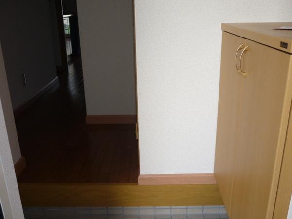 アジロガーデン 玄関