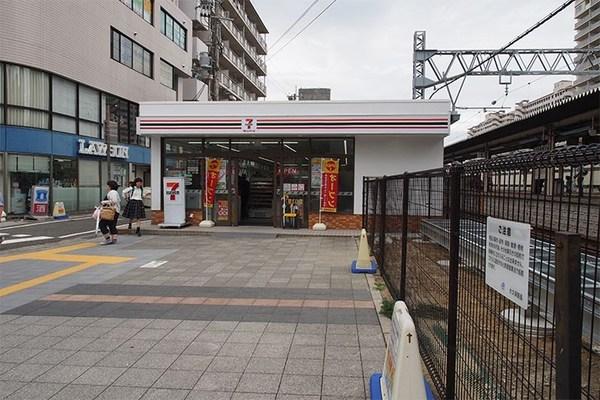セブンイレブン明石大久保駅前店：34m