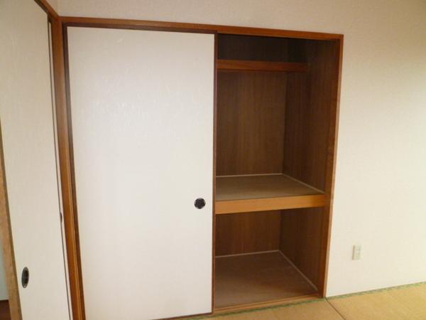 ルミエールＳＡＴＯＨ 収納