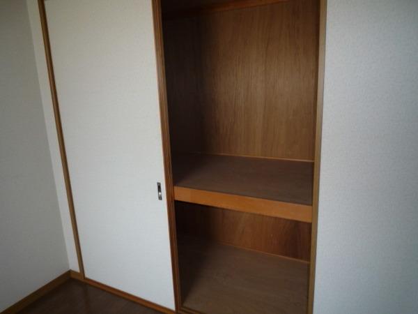 ラフェスタ二見 収納