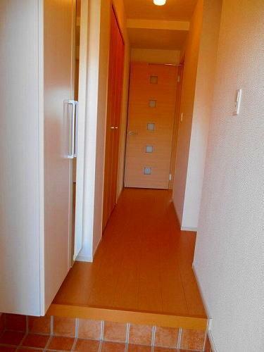 ミーテクルル 玄関