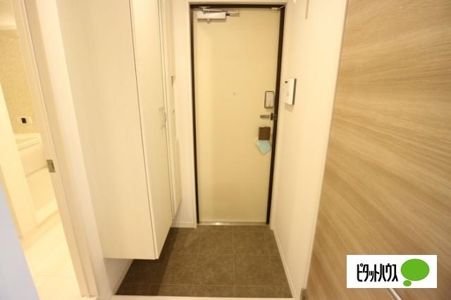 D-roomル・シャン・ドゥ・フルール 玄関