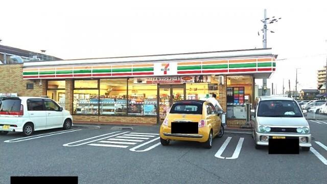 セブンイレブン明石二見町店：463m