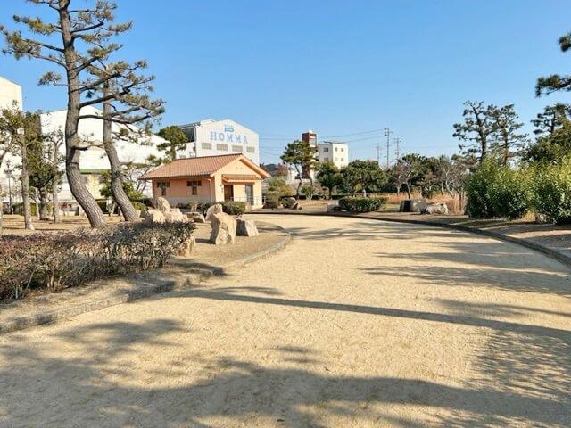 西二見緑地：223m