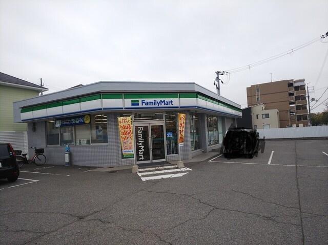 ファミリーマート明石魚住店：632m