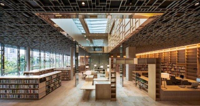 神戸市立西図書館：4254m