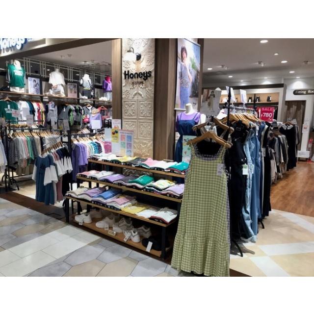 ハニーズディー．ストア明石ビブレ店：427m