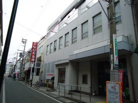 日新信用金庫西明石支店：28m