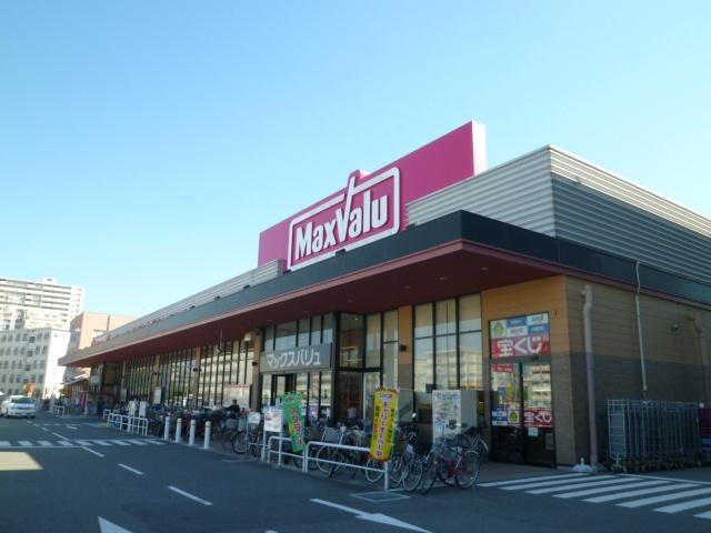 マックスバリュ西明石南店：272m