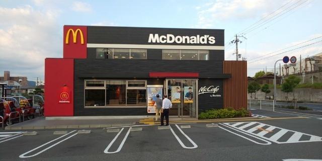 マクドナルド2号線明石店：645m