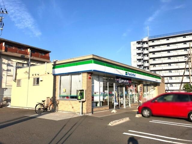ファミリーマート明石明姫幹線二見店：566m