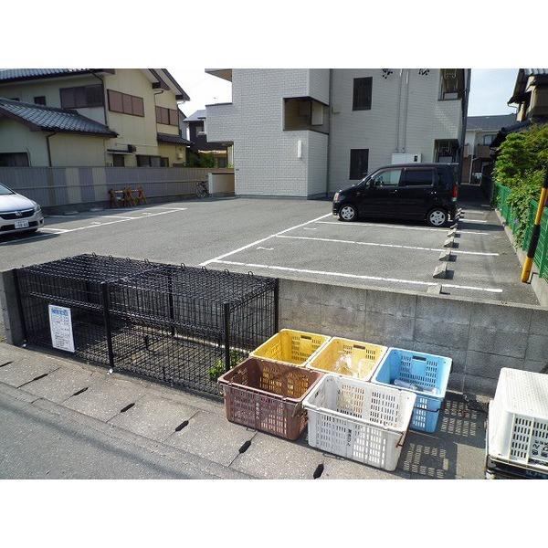 カーサアスカル 駐車場
