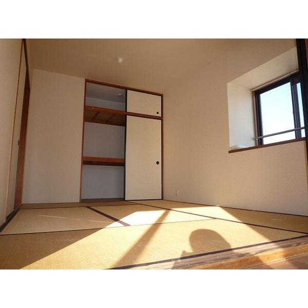 リヴェールセントラルハイツ 収納