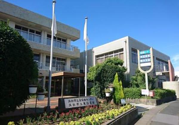 浜松市立東図書館：463m