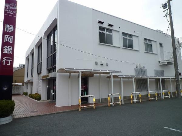 静岡銀行相生支店：688m