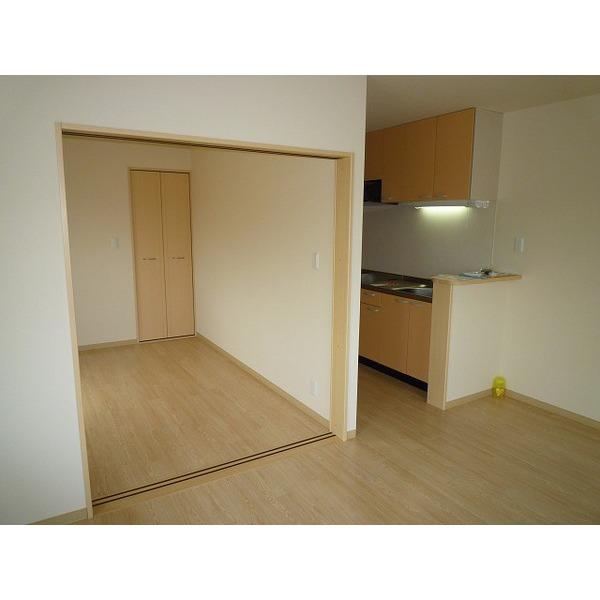 ルナール・イヌイ 部屋画像