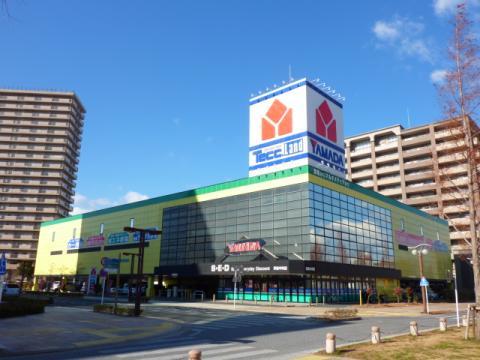 ヤマダ電機テックランド浜松中央店：753m