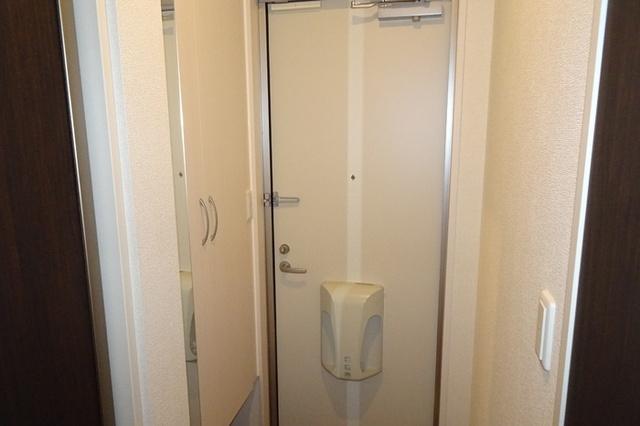 クレア（103） 玄関
