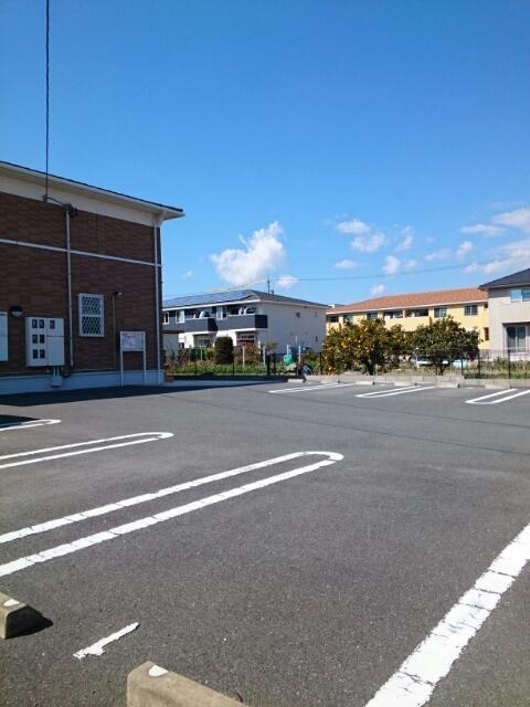 ハーモニーコート（101） 駐車場