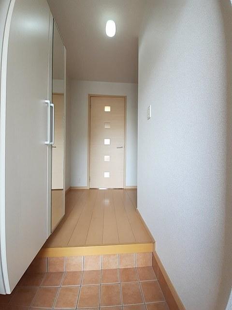はな（華）（102） 玄関