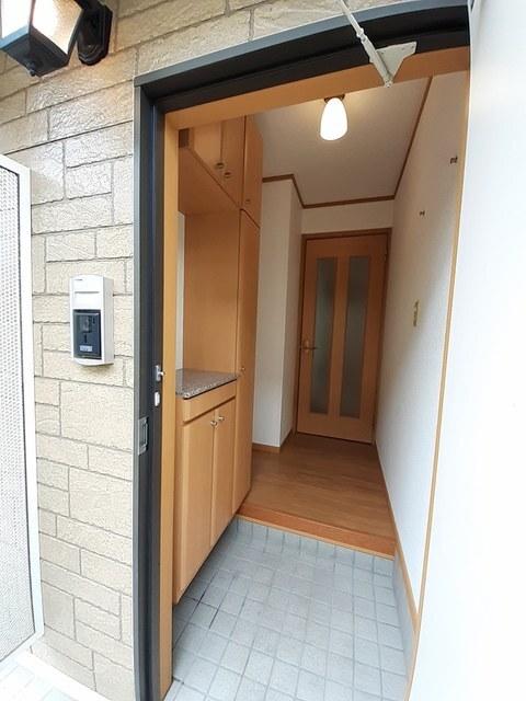ウィステリアＢ（103） 玄関