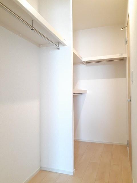 スザンヌ　ランラン（101） 収納