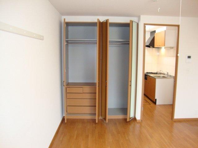 サーバタ 部屋画像
